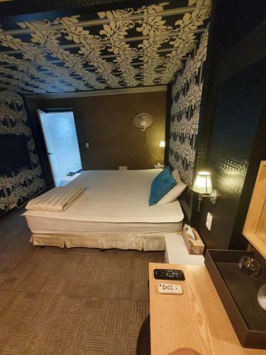 Hotel ?? S Motel