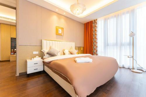 Locals Apartment House 35