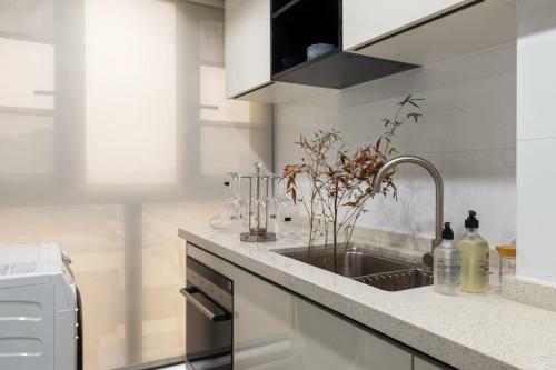 Locals Apartment House 29