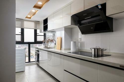 Locals Apartment House 29