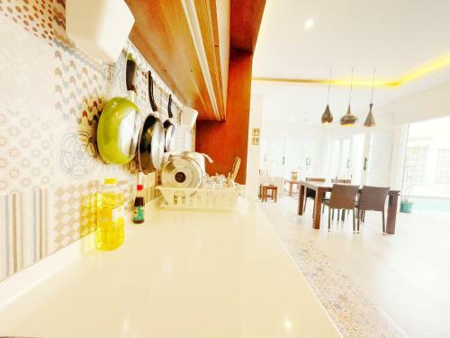 Luxury Lombok Villa Near Epicentrum Mall
