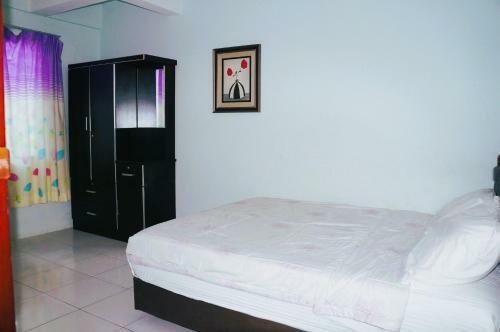 Hotel Oyo 90517 Kevno Homestay