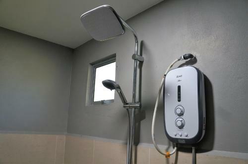 Hotel Oyo 90517 Kevno Homestay