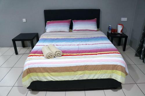 Hotel Oyo 90517 Kevno Homestay