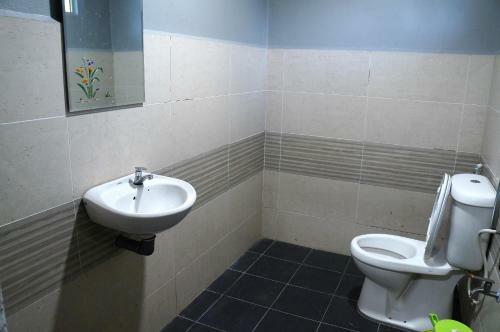 Hotel Oyo 90517 Kevno Homestay