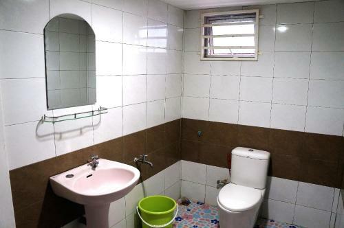 Hotel Oyo 90517 Kevno Homestay