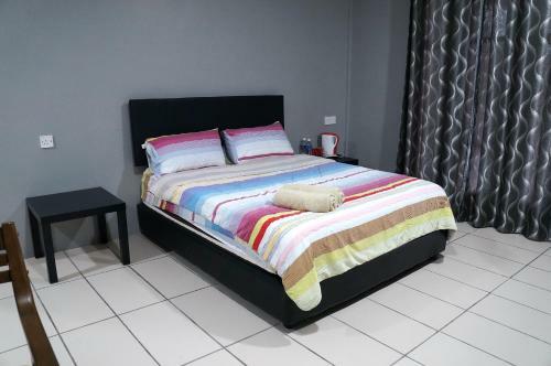 Hotel Oyo 90517 Kevno Homestay