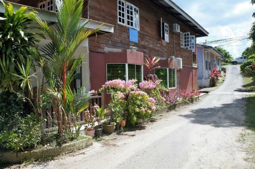 Hotel Oyo 90517 Kevno Homestay