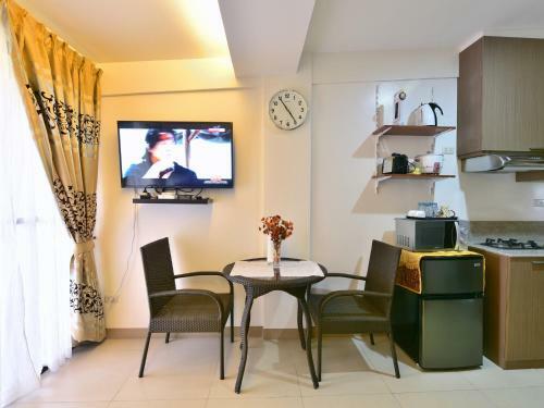 Anahaw Apartments Whitebeach