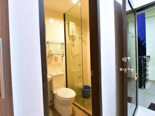 Anahaw Apartments Whitebeach