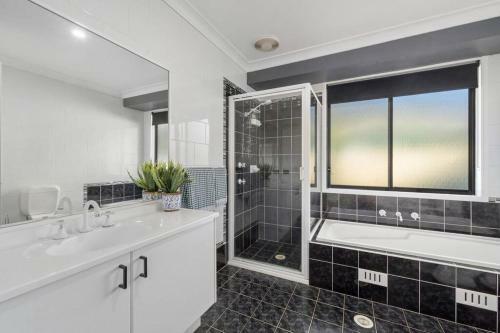 The Hunter Valley Lifestyle Entertainer