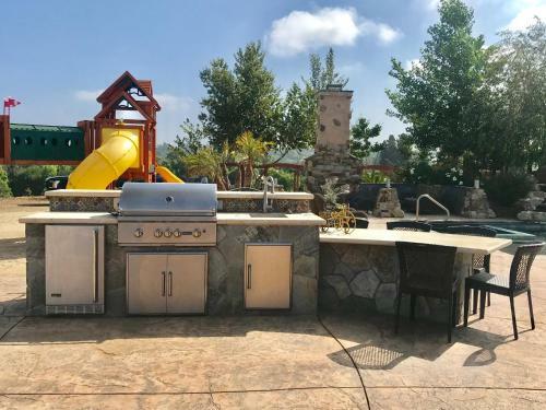 Staycation Secluded 3 Acre With Pool - Angel Ranch