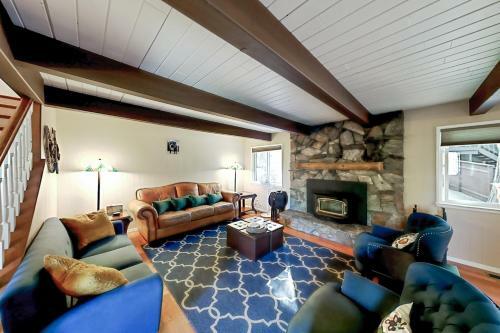 Grizzly Mountain Getaway