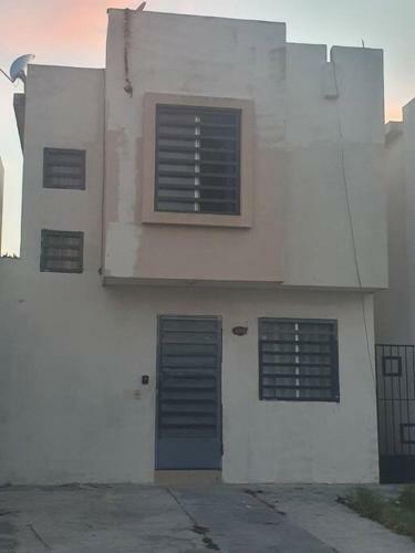 Super C�moda Casa, Tal Como En Un Cuento De Hadas