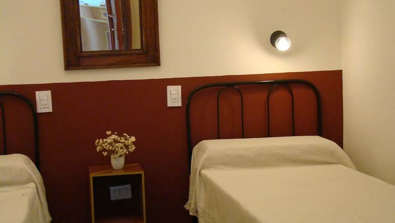 Hostal Posada Casa De Borgo�a