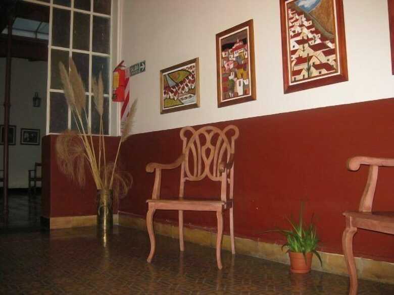 Hostal Posada Casa De Borgo�a