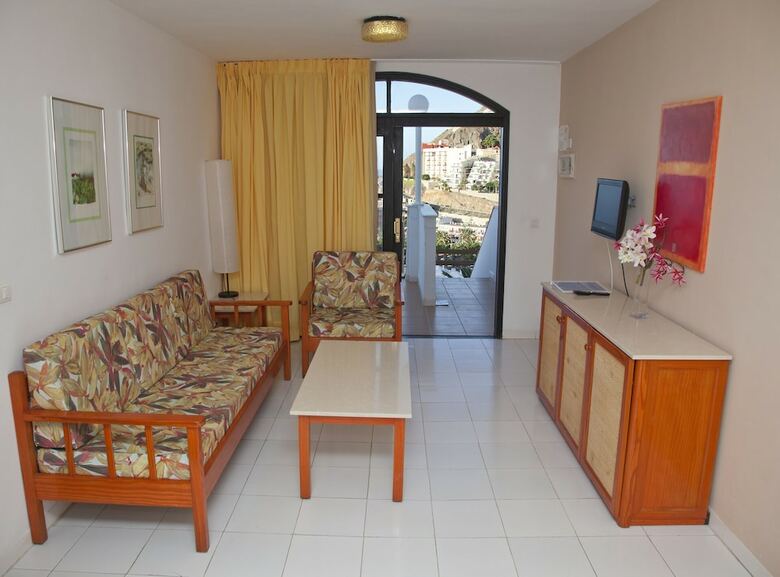 Aparthotel Cura Sol - Adults Recommended