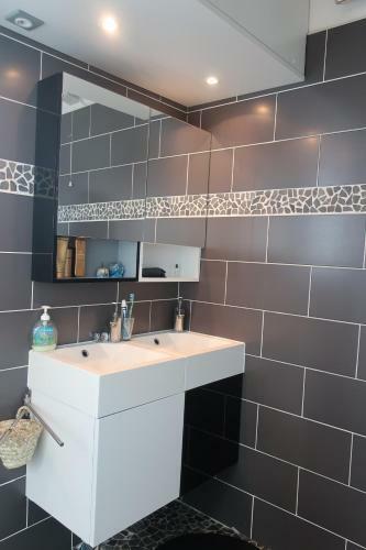 Villa Maison Moderne Tr�s Calme Campagne Et Mer 6 Pers