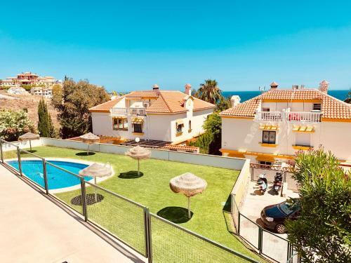 Superb Villa By The Sea