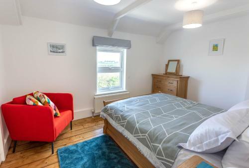 Charming 3 Bedroom Cottage - Praa Sands