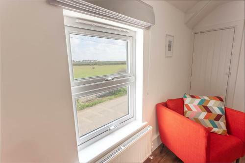 Charming 3 Bedroom Cottage - Praa Sands