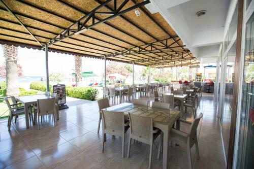 Holiday Hotel