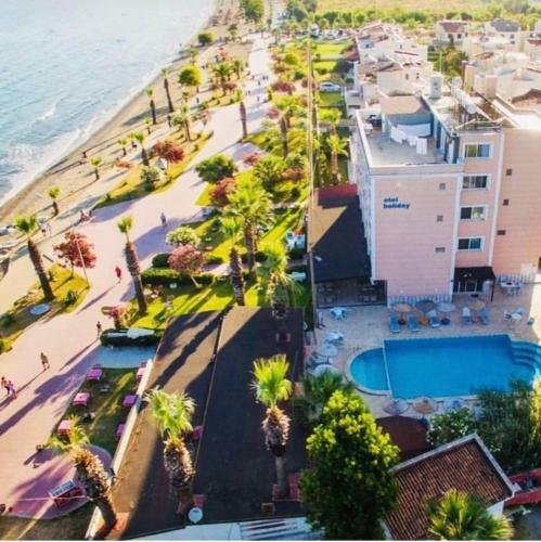 Holiday Hotel