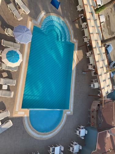Holiday Hotel