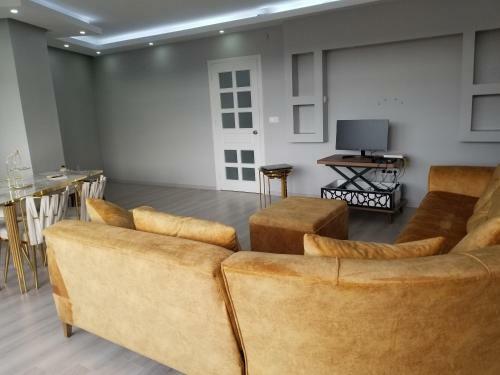 Hostal Luxurious369