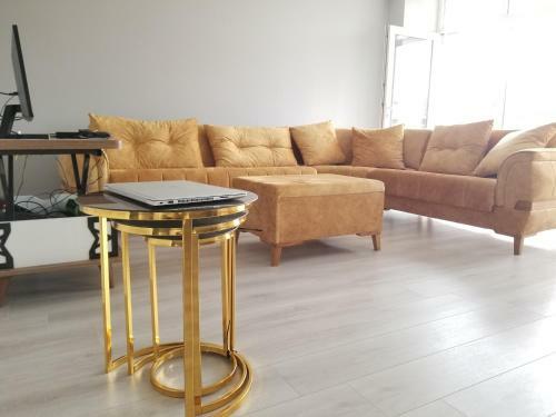 Hostal Luxurious369
