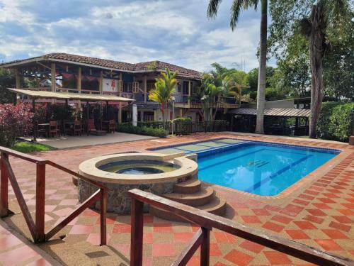 Hotel Oasis Verde