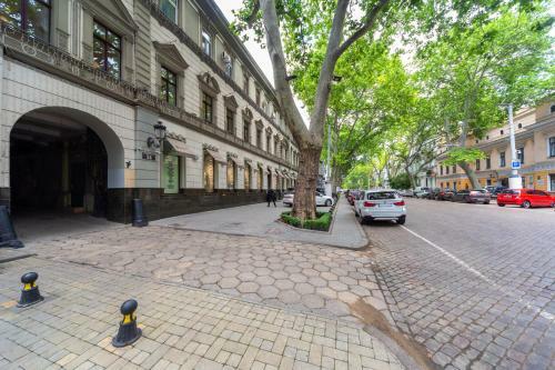 Apartment Center Of Odessa