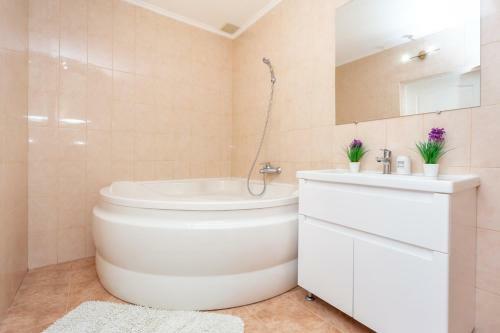 Apartment Center Of Odessa