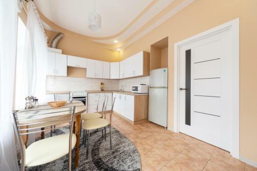 Apartment Center Of Odessa