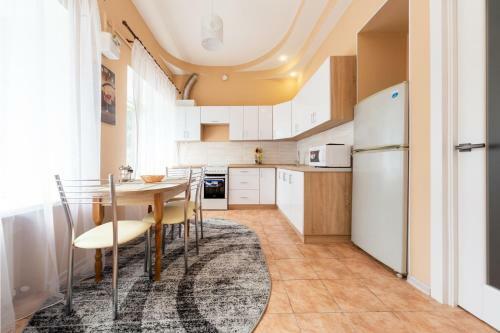 Apartment Center Of Odessa