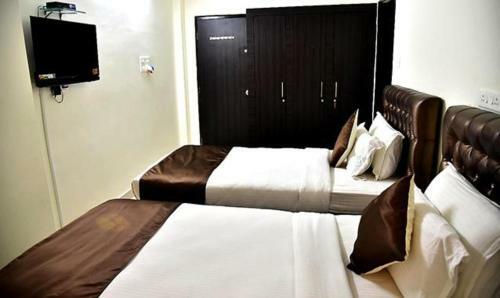 Fabhotel Eminent Suites