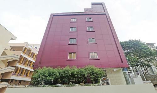 Treebo Trend Hotel Purple Square
