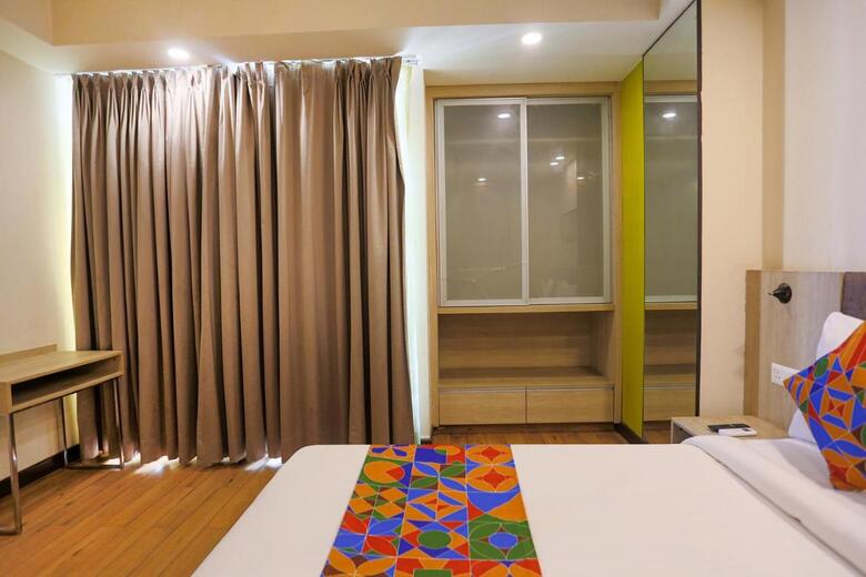 Treebo Trend Hotel Avr