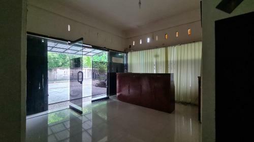 Hotel Oyo 91200 Wisma Gio Amanda