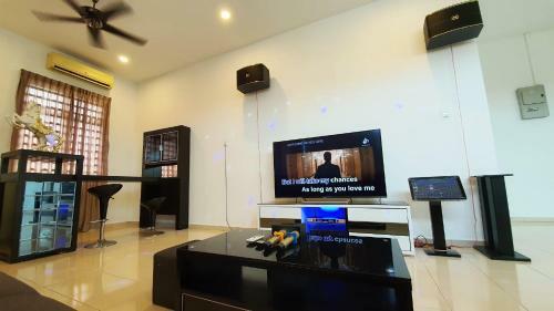 Hostal Oceanus Homestay