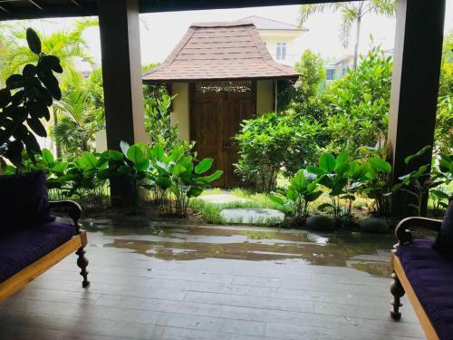Grand Serene Lakeside Bali Style Villa