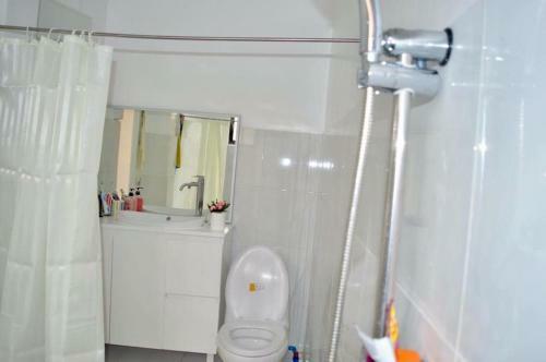 Bed & Breakfast Cozy Vacation House In Guimaras