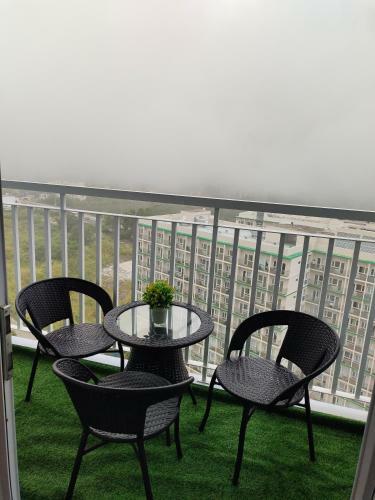 Apartamento Tagaytay Lounge By: Amber's Abode
