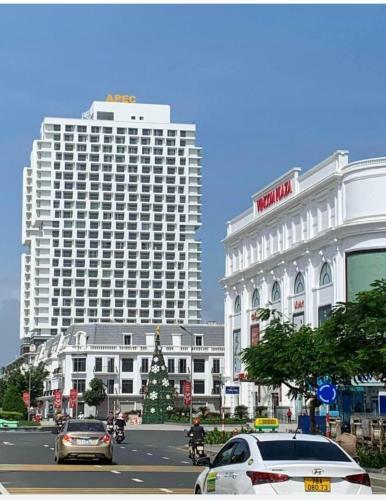 Apartamento C?n H? Cao C?p View Bi?n Apec