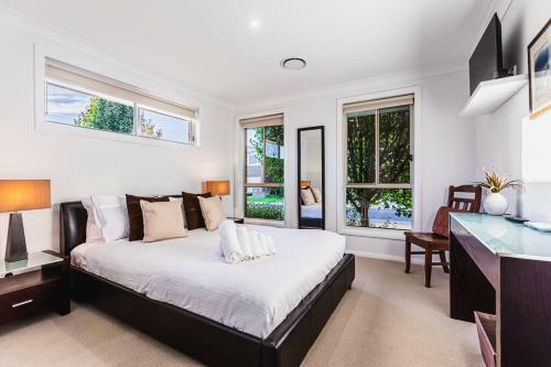 Park View Mudgee- Relax And Stroll To Everything! 3bdrm W Park Views