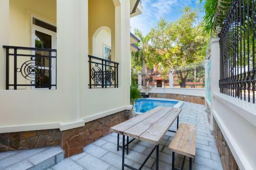 Villa Phuong Nam - Ho Boi