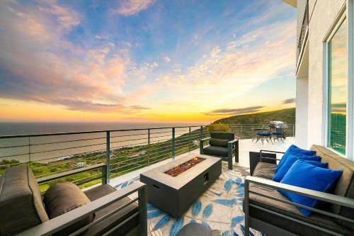 Dolphin View Vista