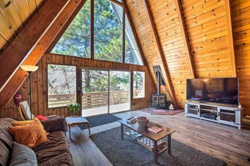 Running Springs Cabin With Large Deck And View!