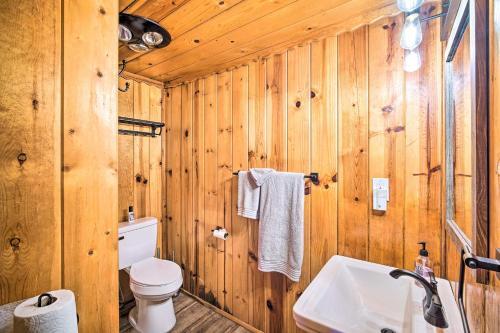 Running Springs Cabin With Large Deck And View!