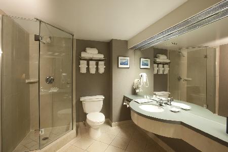 Ramada Hotel Downtown Prince George - Junior Suite